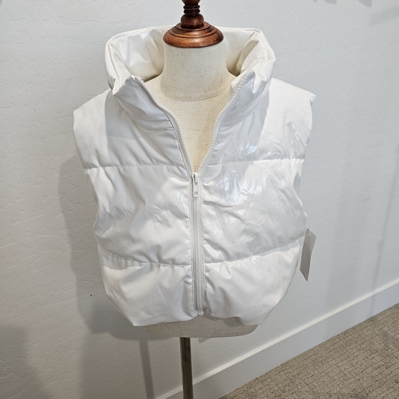 Tractr White Quilted Vest - NWT - Picture 6 of 9